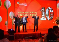 Miguel Ferrer, Sander Smeding and Marco van Herk toast on the 10th Anniversary and the future of Kunming Anthura.