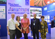 Kenneth Jakobsen, Julia Charnaya , Meiny Prins , Woodear Wang and Mu Xuemei from Priva. This year, Priva is celebrating its 10th anniversary in China. They just opened their second office in China; in Shanghai. According Jakobsen, increasing more growers are automating their production process as there is a labour shortage and therefore expensive.