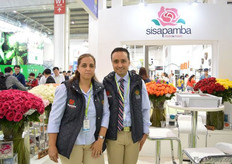 Ana Luz Bueno and Jose Antonio Bueno from Sisapamba. They are already exporting to China, but want to expand in this market. Currently, their main markets are the US and EU. They supply fresh and preserved flowers and according to Antonio Bueno, the preserved ones are catching the eye of many visitors.