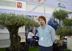 Willem van den Berg from Finca Hermosa. They supply Spanish olive threes ranging from the age of 1 to 2000 year. They export these trees mainly to China, Japan an Europe.