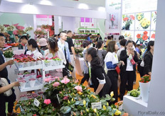 The crowded booth of Hasfarm Young Plants.