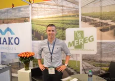 "Kevin Meers of Mereg. They are supplying the Kenyan growers for three years now. "Here, we mainly supply the growers with screens and cultivation tables", says Meers."