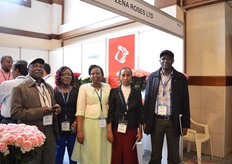 The team of Zena Roses. They cultivate spray and standared roses and carnations in three farms (70ha) in Kenya. Due to summer period in Europe and Ramadan in the Middle East, the season is low.