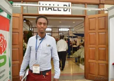 Bereket Adane of Dudga Flora. This Ethiopian rose grower also visited the show.