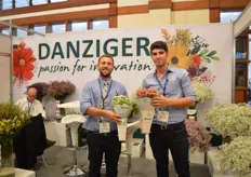 Ohad Shafran and Idan Hanif holding the queen cut flower kalanchoes. At the show, they are looking for growers that are eager to grow them and they received some interested growers.