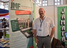 "Karel van Hattum of Jamafa. According to Hattum, the demand for sorting machines is increasing in Africa. "In Africa, a lot is being done manually. As they need to increase the quality of the flowers, due to the fierce competition, more growers are investing in a sorting machine. Besides increasing the quality, a sorting machine also saves labour", he says."