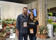 Aaron Leboutillier and Laura Leboutillier of Garden Answer. They make DIY videos with Proven Winners varieties to give the beginning gardeners inspiration.