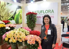 Karina Espinel of Natuflora. They grow alstroemerias in a 7ha greenhouse and roses in a 36ha greenhouse. According to Espinel, the situation in Russia is still not as it used to be. Besides that, there are many problems with receiving the money from Russia.