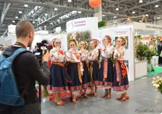 Girls dressed in typical Russian clothing.