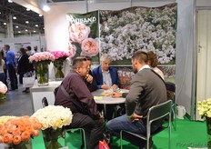 Philipppe Manguy of Meilland International talking with customers.
