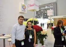 "Xavier Beltran Gonzalez and Gabriela Moreta of Florecal. According to Moreta this season was better because there were less flowers on the market as many farms head to deal with severe weather conditions. "In Ecuador, for example, the temperatures are low in the morning and at night which prevents the flowers from growing and developing their large heads", she says."