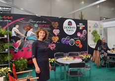 Anna Ryablseva of Three A. They are the Russian dealer of Podere Luen, who supplies rooted cuttings from Danziger, Selecta One and Hishtil.