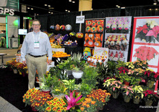 John Carl, Dan Schantz Farm & Greenhouse. The company is in operation for nearly sixty years and started as a vegetable company. Since 1961 they are actvie in the greenhouse production of bedding plants.
