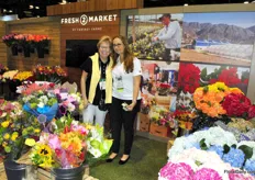 The lovely Maryanne Layne and Pilar Galvis of Fantasy Farms, fresh cut flower grower and distributour.