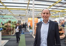 Tim Briercliffe of AIPH was also visiting the show.