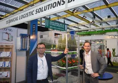 Joost van Oosterhout and Harm Heesbeen of Technical Logistic Solutions present their new wrapper of Danish trolleys at IFTF.