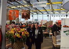 Olij Breeding, here represented by Ajejandra Calle from Colombia and Marcele Echeverria from Ecuador