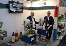 Cyclop offers solutions in the field of flowerbinding. With the enhanced elastic binder 4 times more elastic can be handled at once. On the photo Stand Muffels and Salvino Mandala