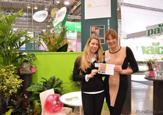 Melissa McKeown and Suzanne Malvehill of Miami Tropical Plants. They sell tropical liner and finished plants. Soon, they will introduce the Alocasia 'Tiny Dancers' in Europe. It is a well-demanded plant in the US and a request from the Netherlands made them decide to introduce this variety to Europe. More on this later in FloralDaily.