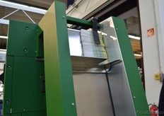 GP3000 of primera. Optional is this stacker.