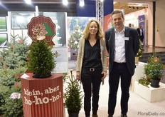 Stefanie Kittel of Little Santa and Rupert Fey of Beyond Flora. The Little Santa won a novelty award at the show.