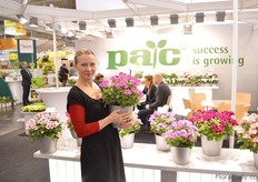 Antonia Feindura of PAC Elsner holding one of her new Grandiflor Pelargonium varieties.