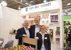 Hans van der Knaap, Jan Willem Visser and Gabriëlle Van Dam of Vander Windt Verpakkingen.