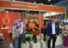 Rick Mick and Wilco Verkuil of Dümmen Orange. Rick is holding the outdoor kalanchoe. The red and yellow colored rose in the middle; the Dutch Fire attracted the attention of may visitors.