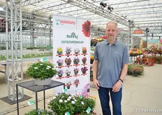 Bjarne Nyholm Larsen of Sunny. Beekenkamp will start selling the young plants from Sunny in the USA.