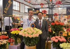 Pini Cohen of Decofresh and Ketan Jerath of Omang and Amor.They won the Golden award for best stand presentation in the perishable category.
