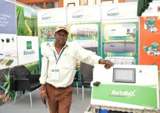Moses Khaemba of Irrico and Hortipro presenting the Fertigation controller of Hortimax.