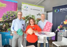 "Kees Waque, Miriam Kolen and Geert van de Voorde of Desch Plantpak at the Florensis location . This year, recycled plastic takes a center stage at the booth of Desch Plantpak. According to Waque, plastic has an unnecessary bad image as it is known to litter the environment. However, there is also plastic on the market that is not that bad for the environment, if they are being recycled. “Our recycled trays for example. 95 percent of it is made of recycled plastic. And if the consumer throws it in a recycle bin, it is not that bad for the environment after all."