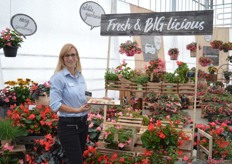 Stefanie Günter presenting the bites of Big begonia. More on this later on FloralDaily.