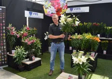 Leon van Kooten, VWS with the Mafalda, an OT potted lily. The colour is new and the shape is unique, growing sideways and giving large flowers.