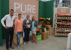 From left to right: Robin v/d Meer, Freek v/d Velden, Natasja van Ruiten and Anita Kap. Kwekerij van der Velden is one of The Netherland's bigger gerbera growers and will start to roll out the Pure Blooms concept together with Florist.