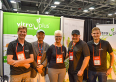 John Bijl, Ellen Kraaijenbrink and Menno Schutte of Vitro Plus together with Peter and Derrick from Hawaiian Sunshine Nursery
