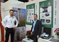 The sniffing pole of EMS, represented by Jan Kees Boerman en Gert Jan Bosman. There have been sold several gas analysers to Russia and together with partner Steps, the Macview colleagues are reaching out for more growers interested in the quality of their air.