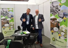 Mark Loos and Eduard Eveleens of IP Handlers. According to Mark, they recently gained the bigget market share in Russia and Europe regarding imports. Also in South America, they are growing. For IP Handlers, over half of their volumes comes from South America.