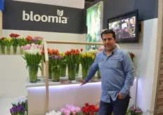 Andres Cares of Bloomia. He grows tulips hydroponically in Chile and produces 50,000 stems a week and mainly exports them to Peru, Panama, Bolivia, Colombia and the USA. He is exhibiting at the Proflora for the first time.