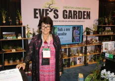 Eve's Garden: Evy Lynn