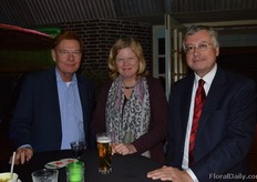Berry Philippa of Rabobank, Marlies and Ronald of Notariskantoor Akkermans Meuleman.