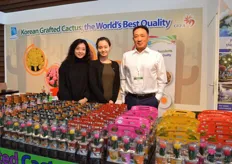 The team of Koduk Greenhouse. They grow cacti in 12 to 15 different greenhouses in Korea. The demand for cacti increased over the last years. According to Won Kim (on the right) the demand increased by 30 percent over the last years and it is a challenge for them to meet the demand. Their sales to South America and Australia increased sharply. “They really like the cactus, it is new to them.”