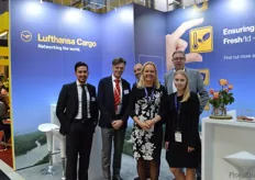 The team of Lufthansa Cargo with Kuehne Nagel.