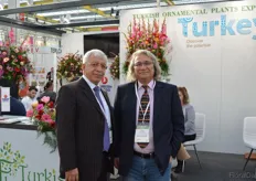 Lütfi Göbüs and Salin Durmazkan of Turkish Ornamental Plants Esports.