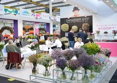 The booth of Sanziger.