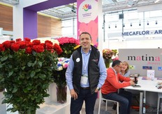 Jorge Ortega of Matina Flowers.