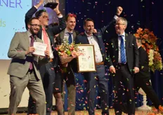 Ter Laak, this year's Grower of the Year, together with CEO FloraHolland Steven Schilfgaarde