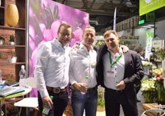 Arjan van den Eik and Rob Voogden of Lievaart Expeditie BV. who also had a booth at the show, were visiting the booth of GASA. On the picture together with Panta Leone Poul Franco.