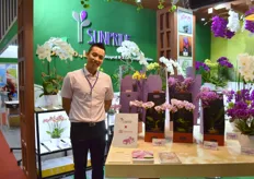 Robert Wang of the Taiwanese company Royal Base, growing orchids in the Vietnam greenhouse Apollo Co. LTD & bringing them to the market under the brand Sunpride.