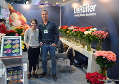 Also present: De Ruiter, one of the world's leading rose breeders. On the photo Arjen Vlasman and translator Maria
